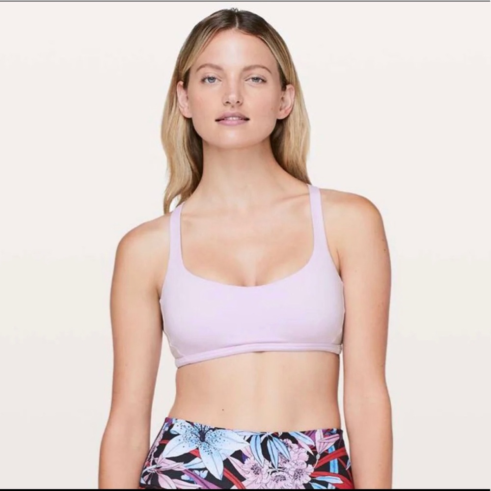 Free to be wild bra size 4 by lululemon nwts